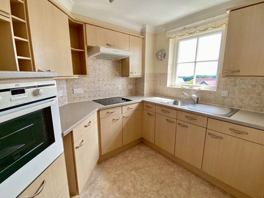 Images for Nelson Court, Glen View, Gravesend, DA12