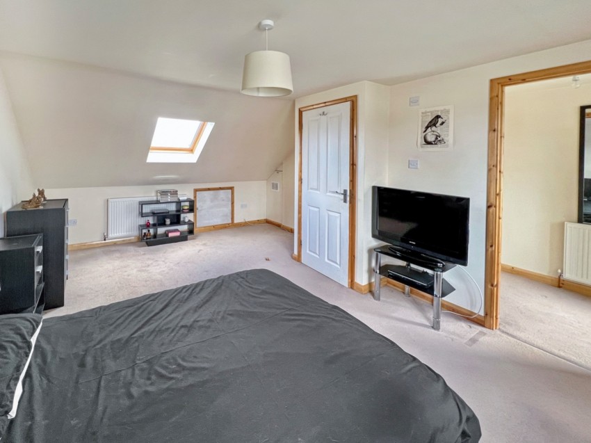 Images for Chalk Road, Gravesend, DA12