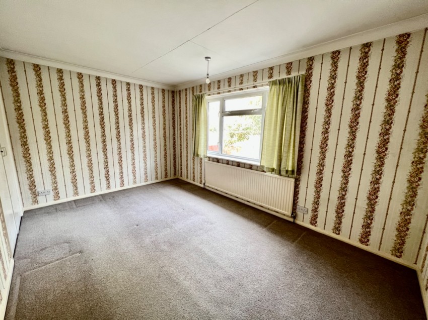 Images for Old Road East, Gravesend, DA12