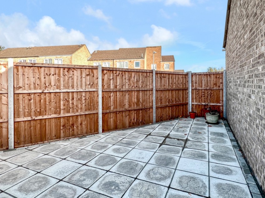 Images for Abbots Field, Gravesend, DA12