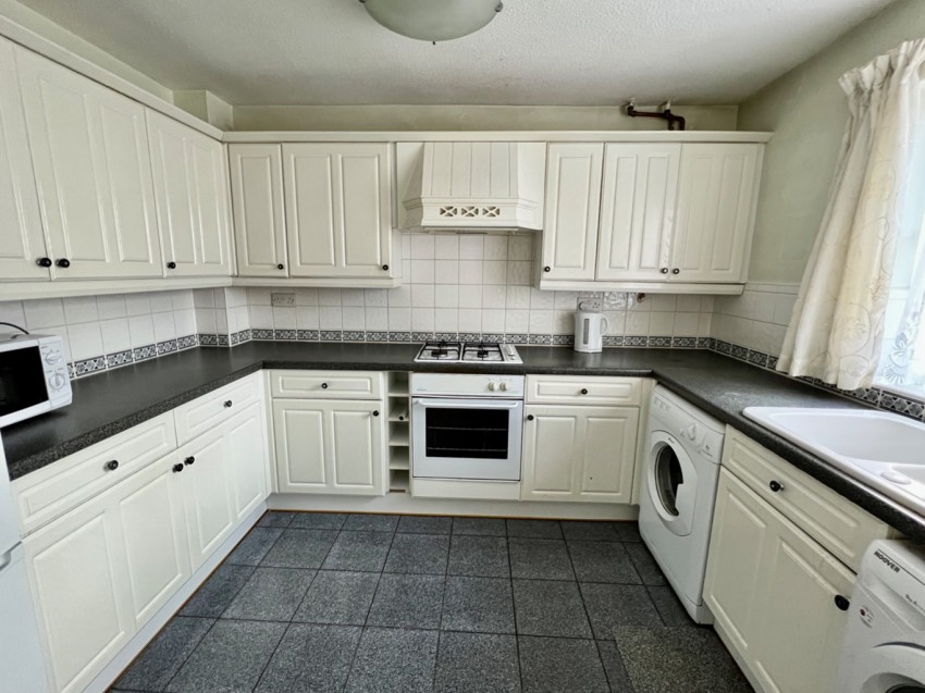 Images for Thistledown, Gravesend, DA12