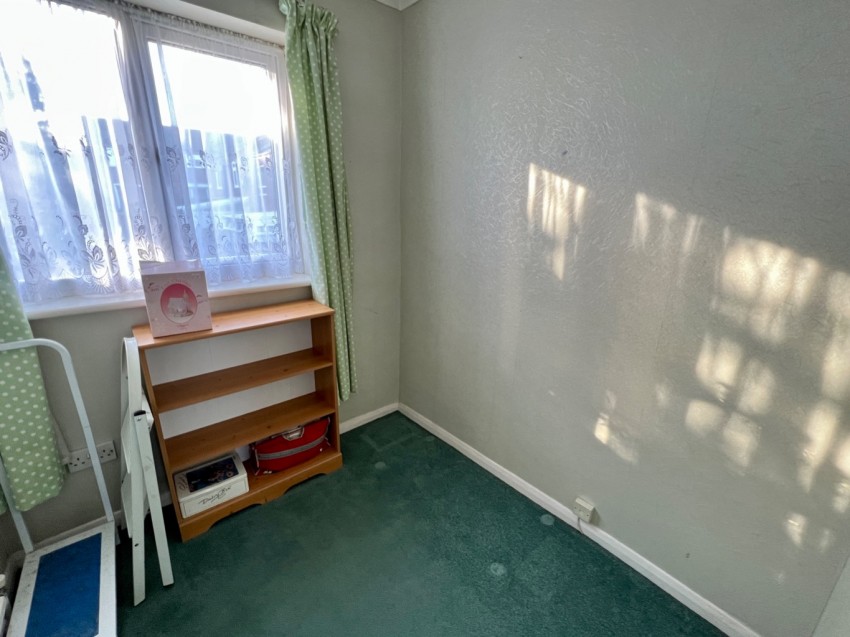 Images for Thistledown, Gravesend, DA12