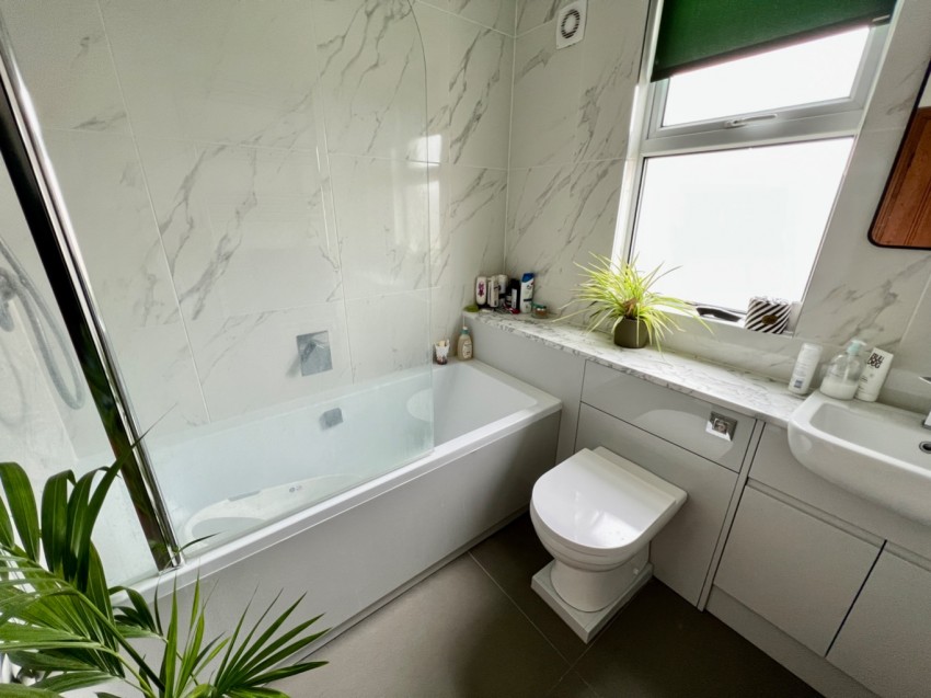 Images for St James's Avenue, Gravesend, DA11