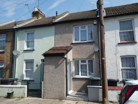 View Full Details for Nelson Road, Northfleet, Gravesend, Kent, DA11 7EF