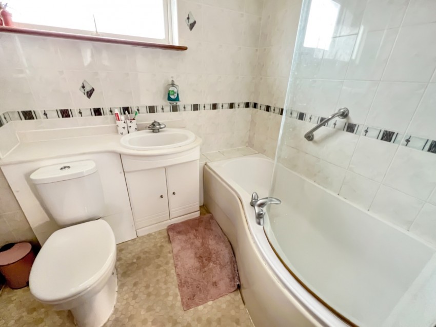 Images for Worcester Close, Istead Rise, DA13 9LB