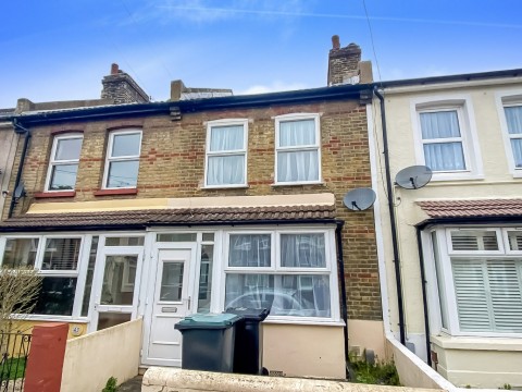 View Full Details for Cecil Road, Gravesend, Kent, DA11 7DQ