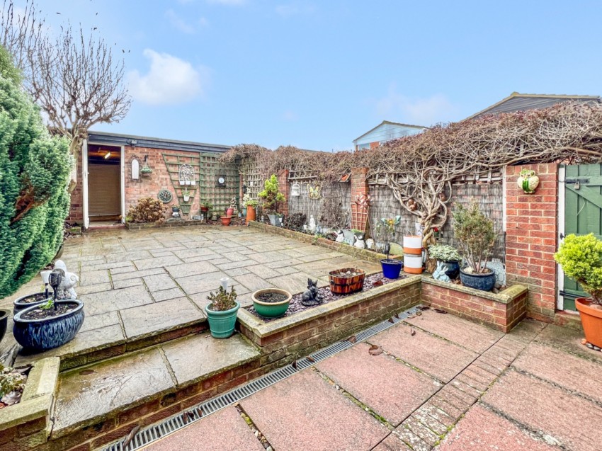 Images for Ascot Road, Gravesend, DA12