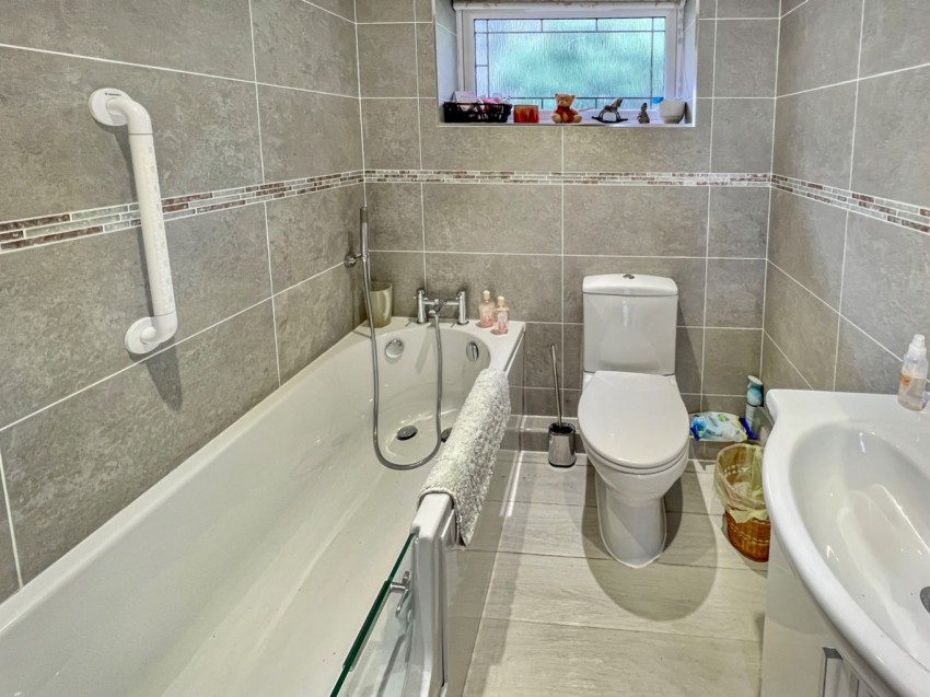 Images for View Road, Cliffe Woods, ME3