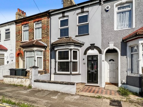 View Full Details for Stanbrook Road, Gravesend, Kent, DA11