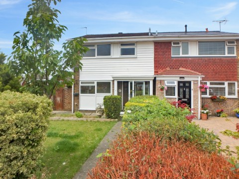 View Full Details for The Drove Way, Istead Rise, Gravesend, Kent, DA13 9JZ