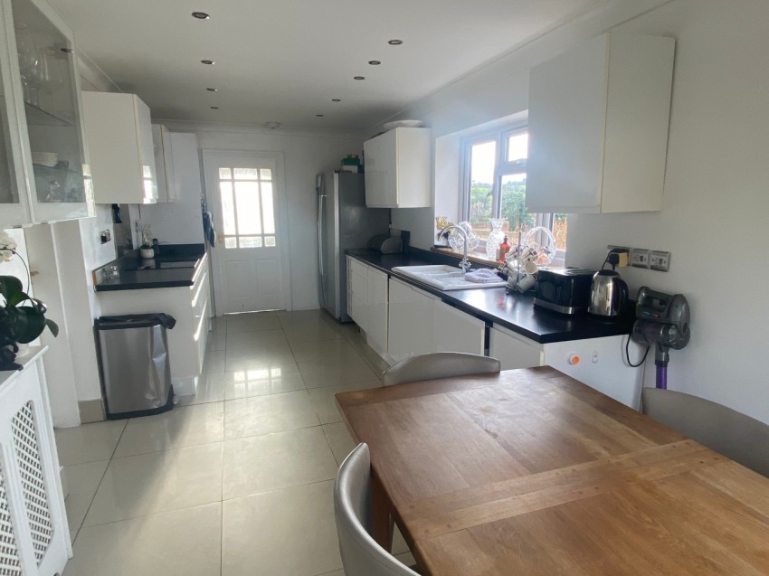 Images for The Knole, Istead Rise, DA13 9DJ
