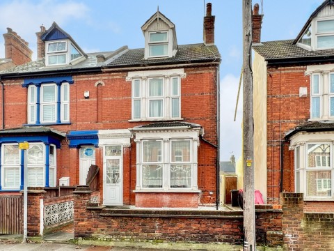 View Full Details for Old Road West, Gravesend, Kent, DA11
