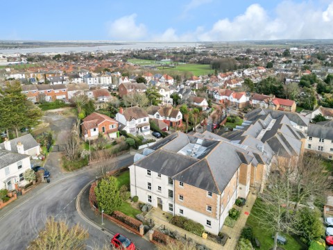 View Full Details for Nelson Court, Glen View, Gravesend, Kent, DA12