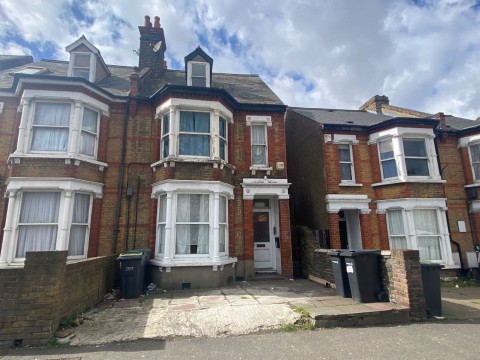 View Full Details for Wrotham Road, Gravesend, Kent, DA11