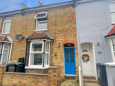 View Full Details for Coombe Road, Gravesend, Kent, DA12 5PB