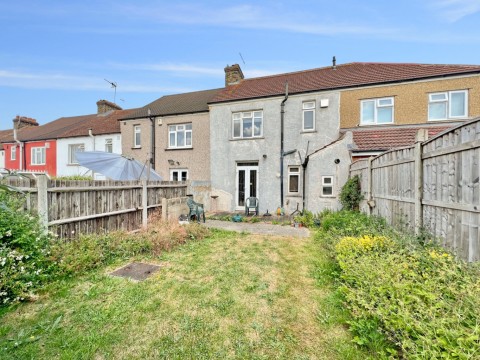 View Full Details for Lamorna Avenue, Gravesend, Kent, DA12