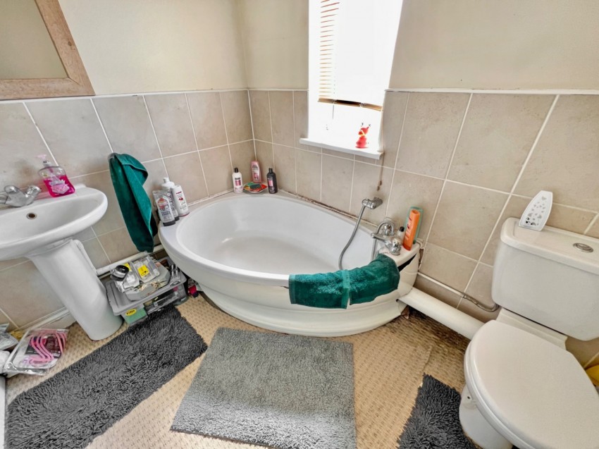 Images for Lamorna Avenue, Gravesend, Kent, DA12