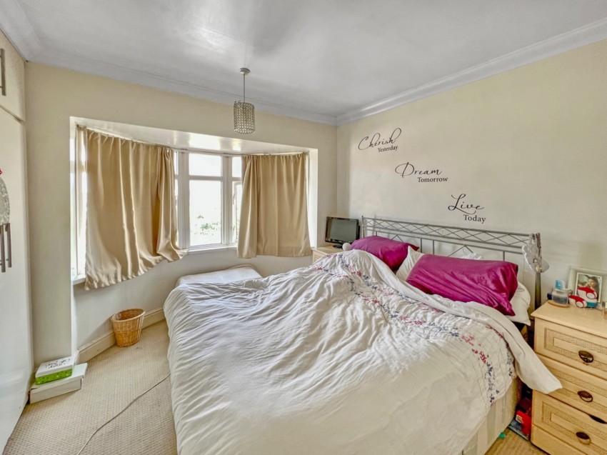 Images for Lamorna Avenue, Gravesend, Kent, DA12