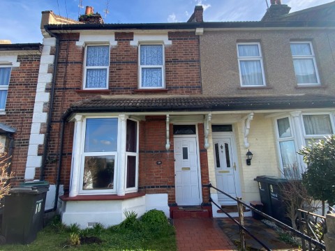 View Full Details for Stuart Road, Gravesend, Kent, DA11 0BY