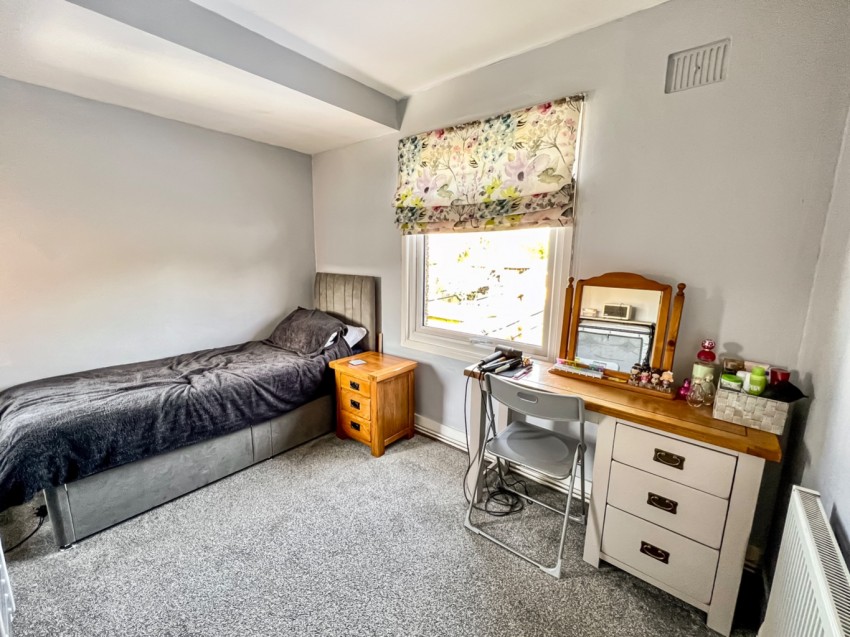 Images for Lamorna Avenue, Gravesend, DA12