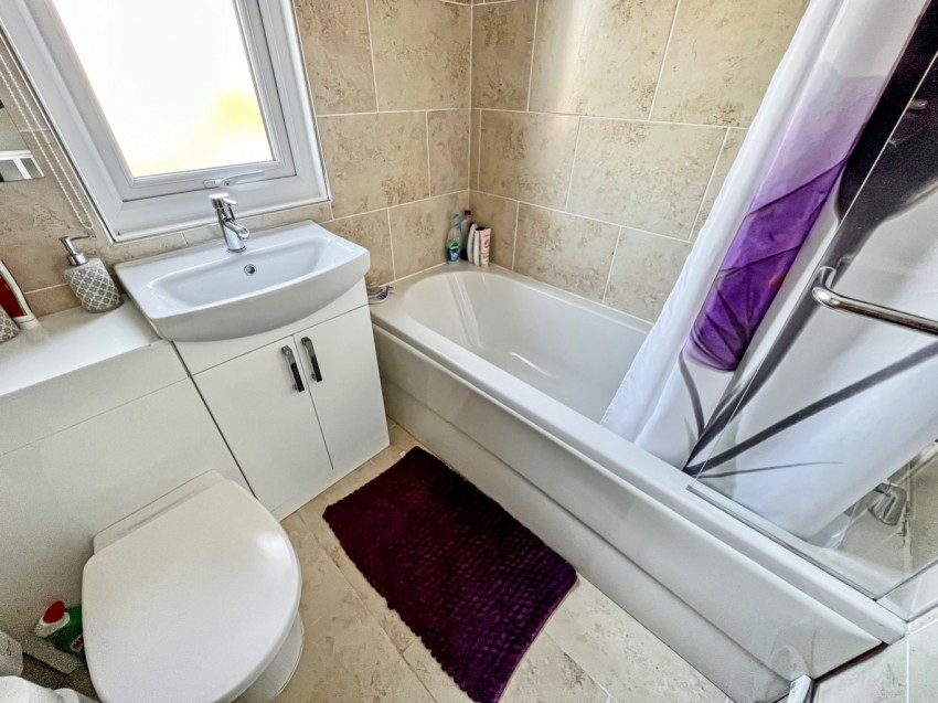 Images for Lamorna Avenue, Gravesend, DA12