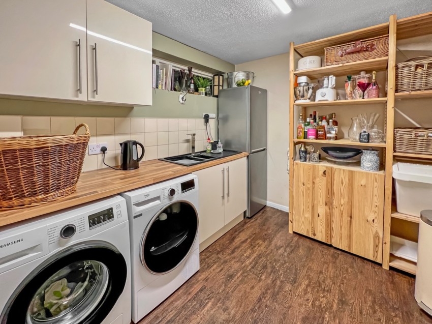 Images for Spring Grove, Gravesend, DA12