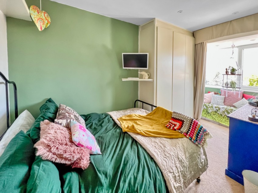 Images for Spring Grove, Gravesend, DA12