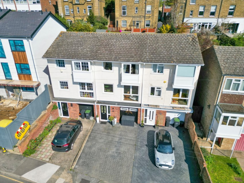 Images for Spring Grove, Gravesend, DA12