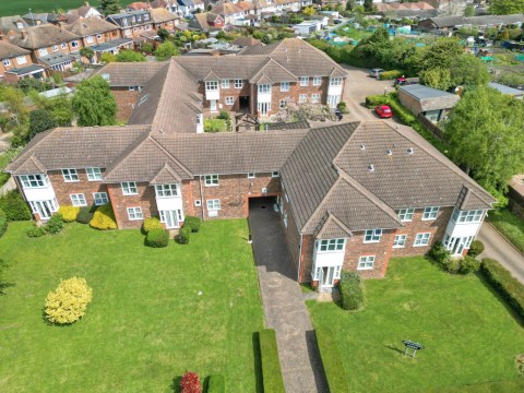 View Full Details for Mullender Court, Chalk Road, Gravesend, Kent, DA12