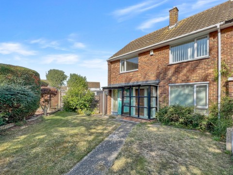 View Full Details for Codrington Gardens, Gravesend, Kent, DA12