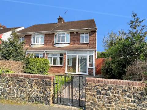 View Full Details for Milroy Avenue, Northfleet, Gravesend, Kent, DA11
