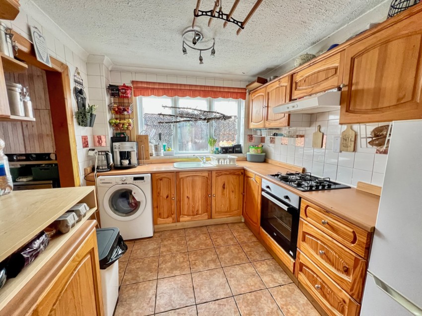 Images for Larkfields, Northfleet, Gravesend, Kent, DA11
