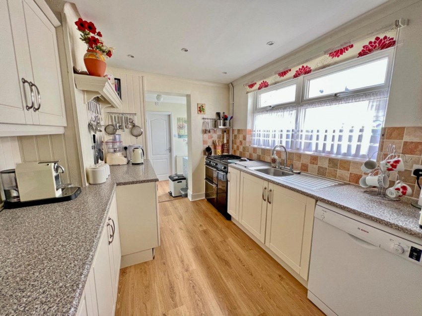 Images for Old Road West, Gravesend, DA11