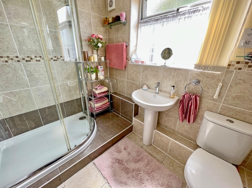 Images for Old Road West, Gravesend, DA11