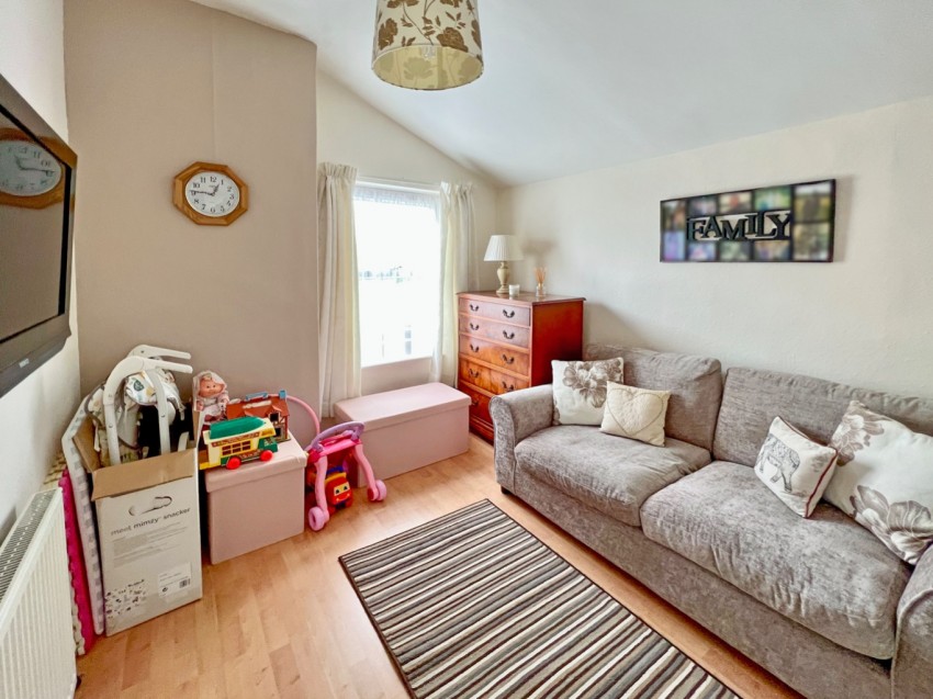 Images for Old Road West, Gravesend, DA11