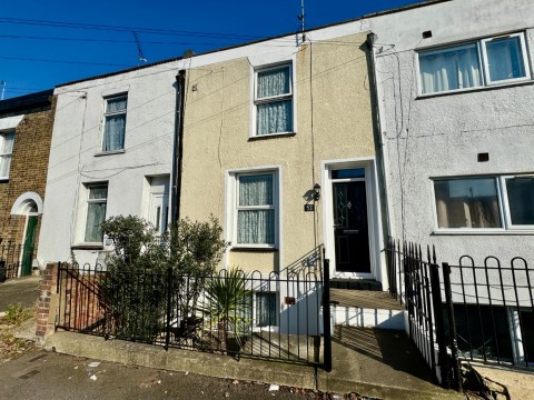 View Full Details for Wellington Street, Gravesend, DA12