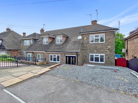 View Full Details for Read Way, Gravesend, Kent, DA12