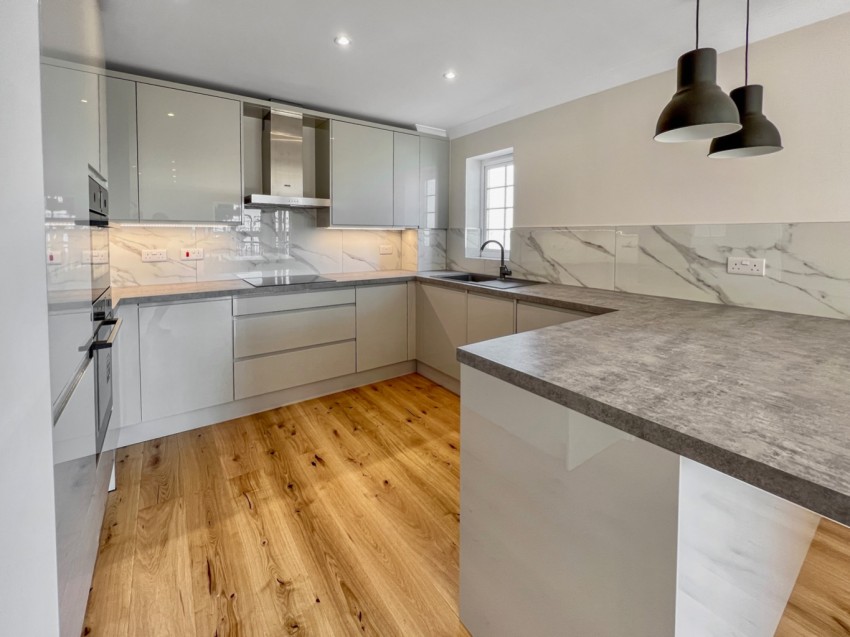 Images for Baltic Wharf, Clifton Marine Parade, Gravesend, Kent, DA11