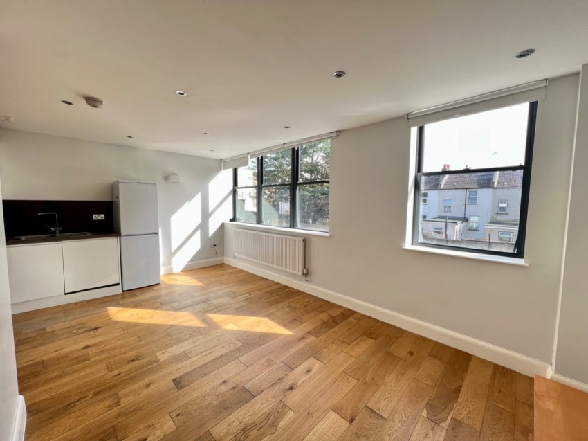 Images for Stephenson House, The Grove, Gravesend, Kent, DA12 1BF