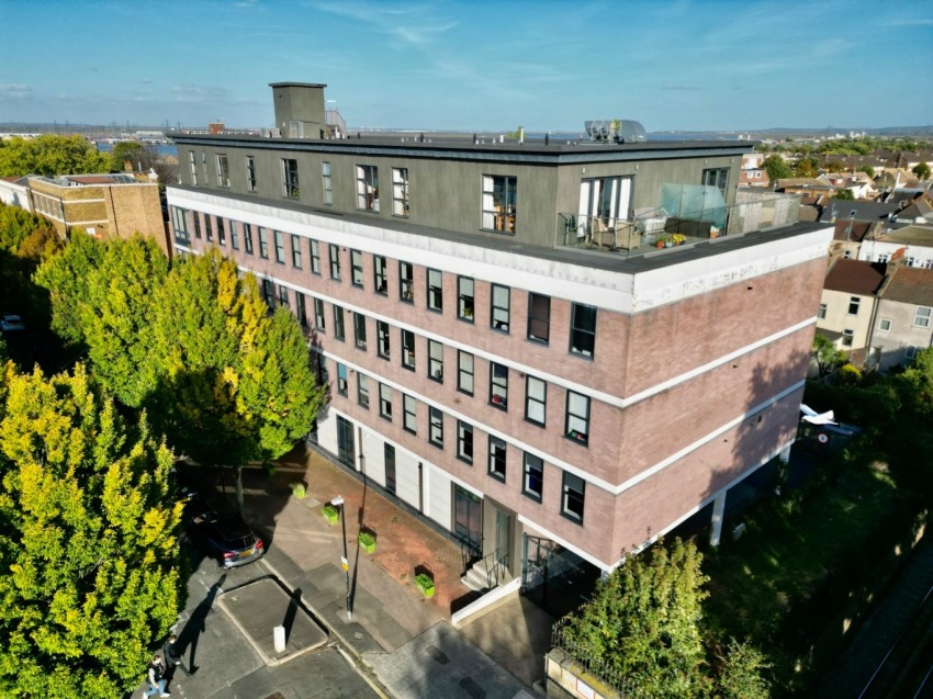 Images for Stephenson House, The Grove, Gravesend, Kent, DA12 1BF