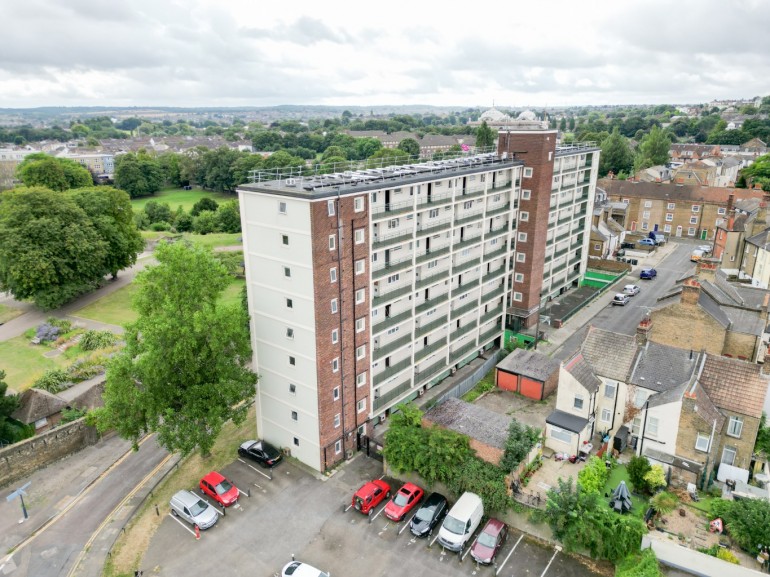 Chantry Court, Gordon Place, Gravesend, Kent, DA12 2BX