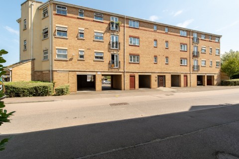 View Full Details for Holmes Court, Fenners Marsh, Gravesend, Kent, DA12 2JD