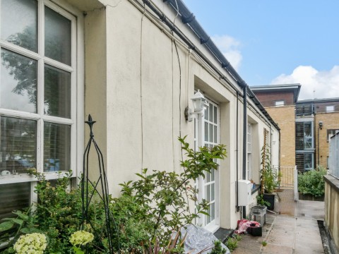 View Full Details for Windmill Street, Gravesend, Kent, DA12