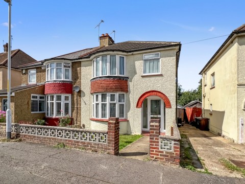 View Full Details for Colyer Road, Northfleet, Gravesend, Kent, DA11