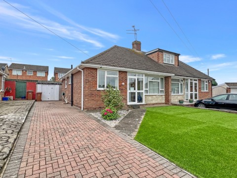View Full Details for Romsey Close, Rochester, Kent, ME2