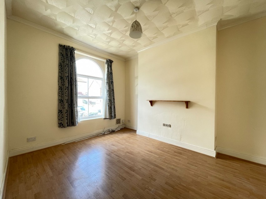 Images for Pier Road, Gravesend, DA11 9NB