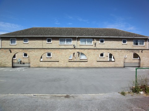 View Full Details for Warren Hastings Court, Pier Road, Northfleet, Gravesend, Kent, DA11 9NL