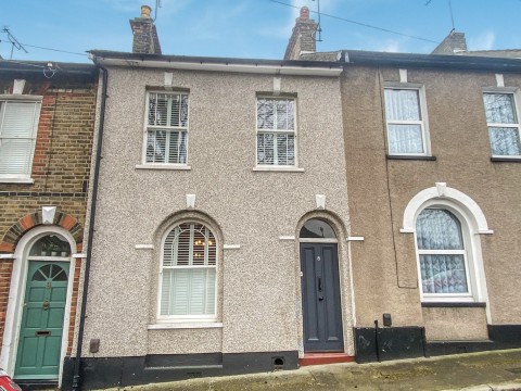 View Full Details for Christchurch Road, Gravesend, Kent, DA12 1JL