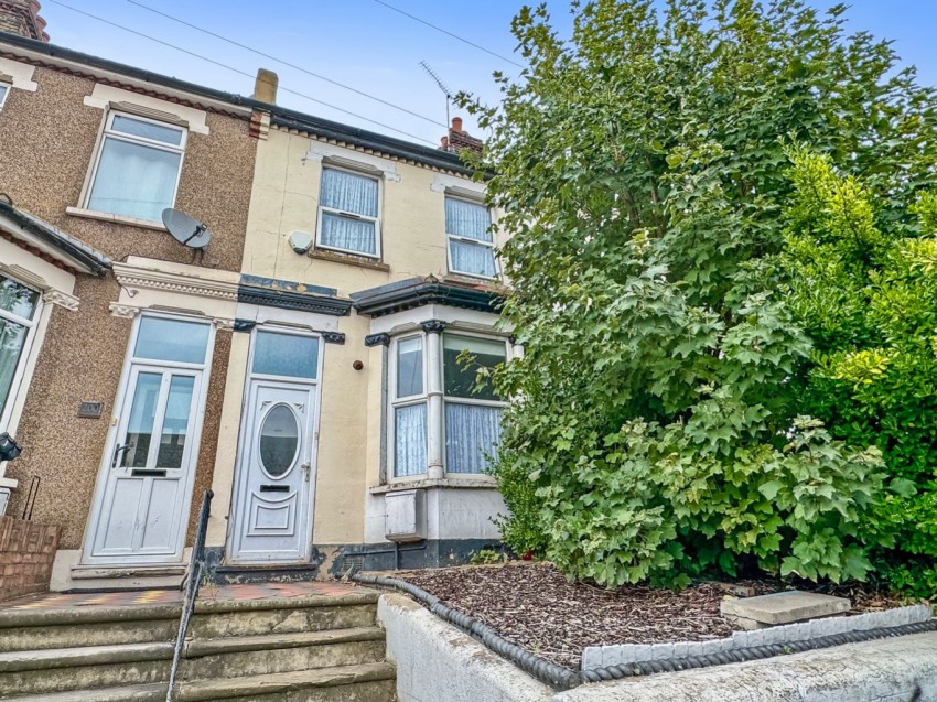 Images for Old Road West, Gravesend, Kent, DA11 0LY