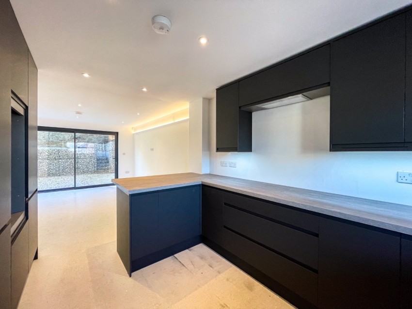 Images for Spring Grove, Gravesend, Kent, DA12